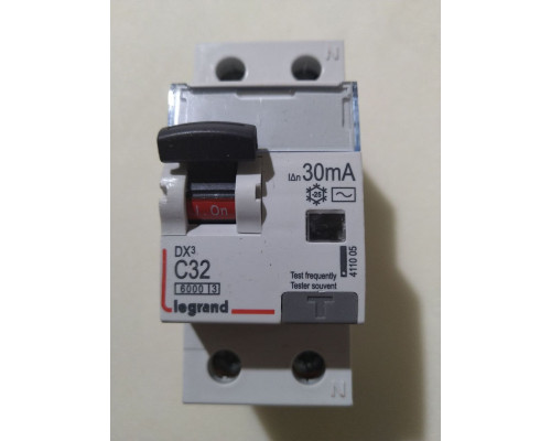 DX3 1P+N 32A тип С 30mA 6kA 2M Дифф. авт. выкл.